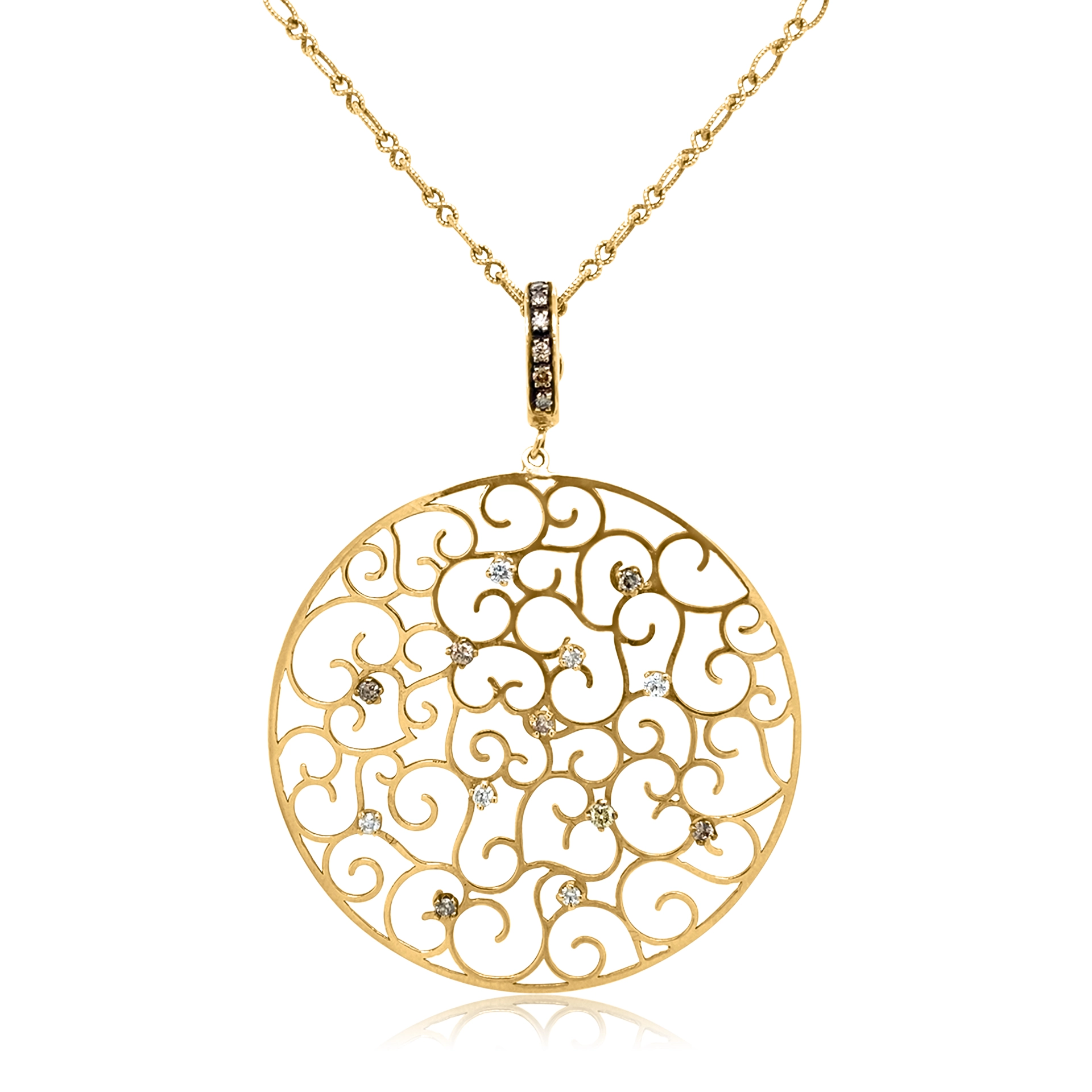Pendant with diamonds