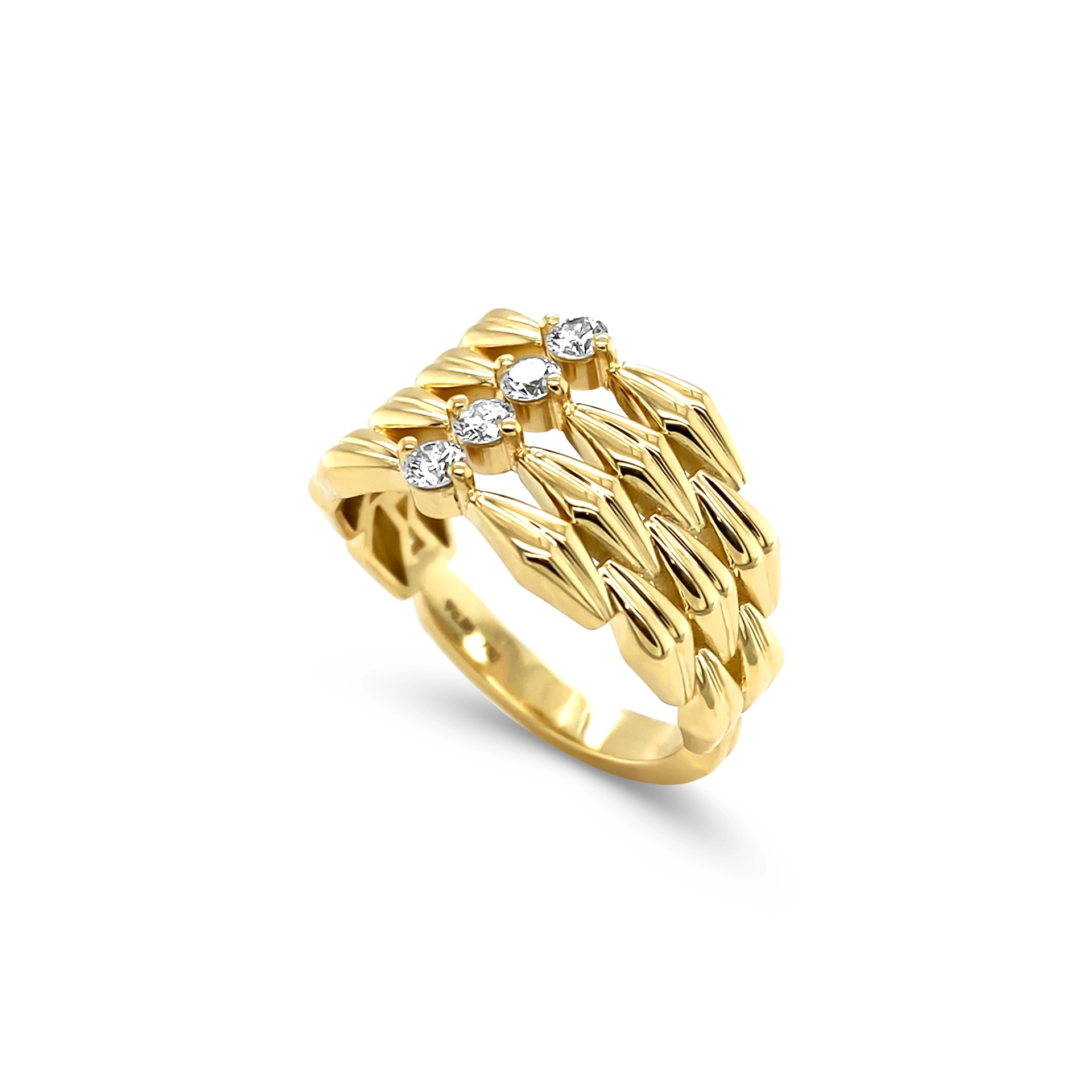 Ring with diamonds 